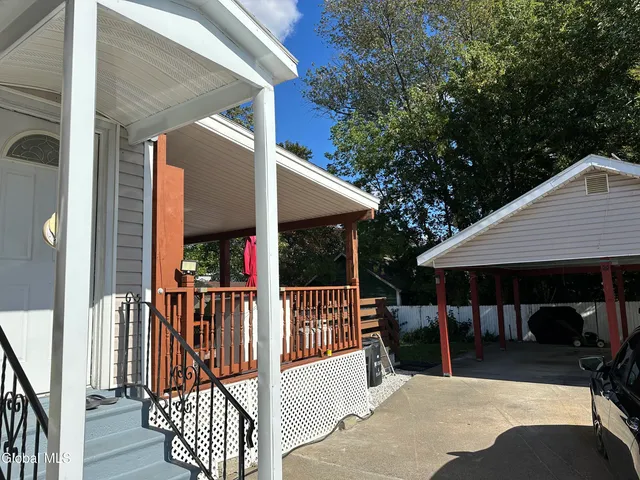 $2,500 | 6 Elliott Avenue, Schenectady, NY 12304