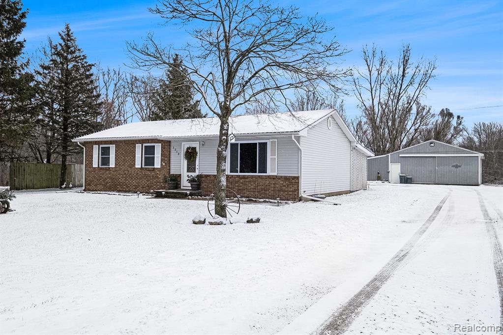 1318 East Burnside Road North Branch, MI 48461 - Photo 4 of 42