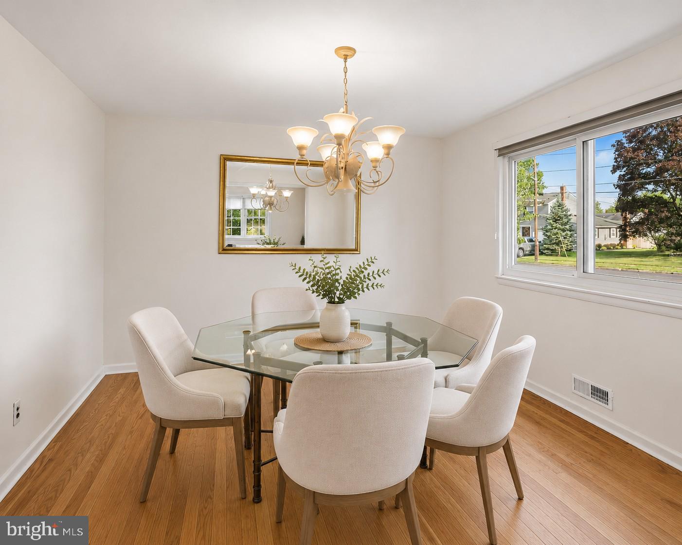 200 Roanoke Road Cherry Hill, NJ 08003 - Photo 9 of 31 Virtual Staging Dining Room
