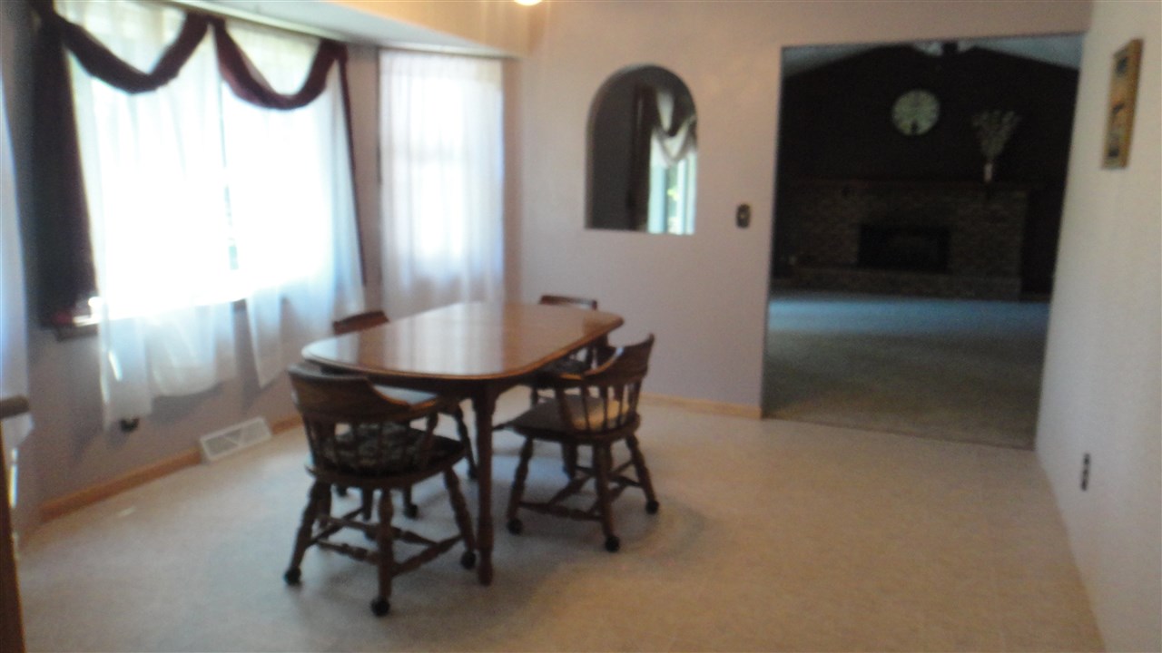 2743 Karr Road Belvidere, IL 61008 - Photo 12 of 24 Gallery Image 12