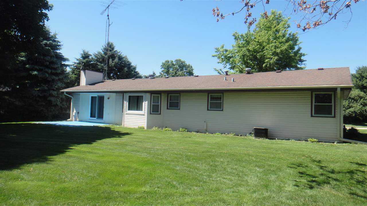 2743 Karr Road Belvidere, IL 61008 - Photo 8 of 24 Gallery Image 8