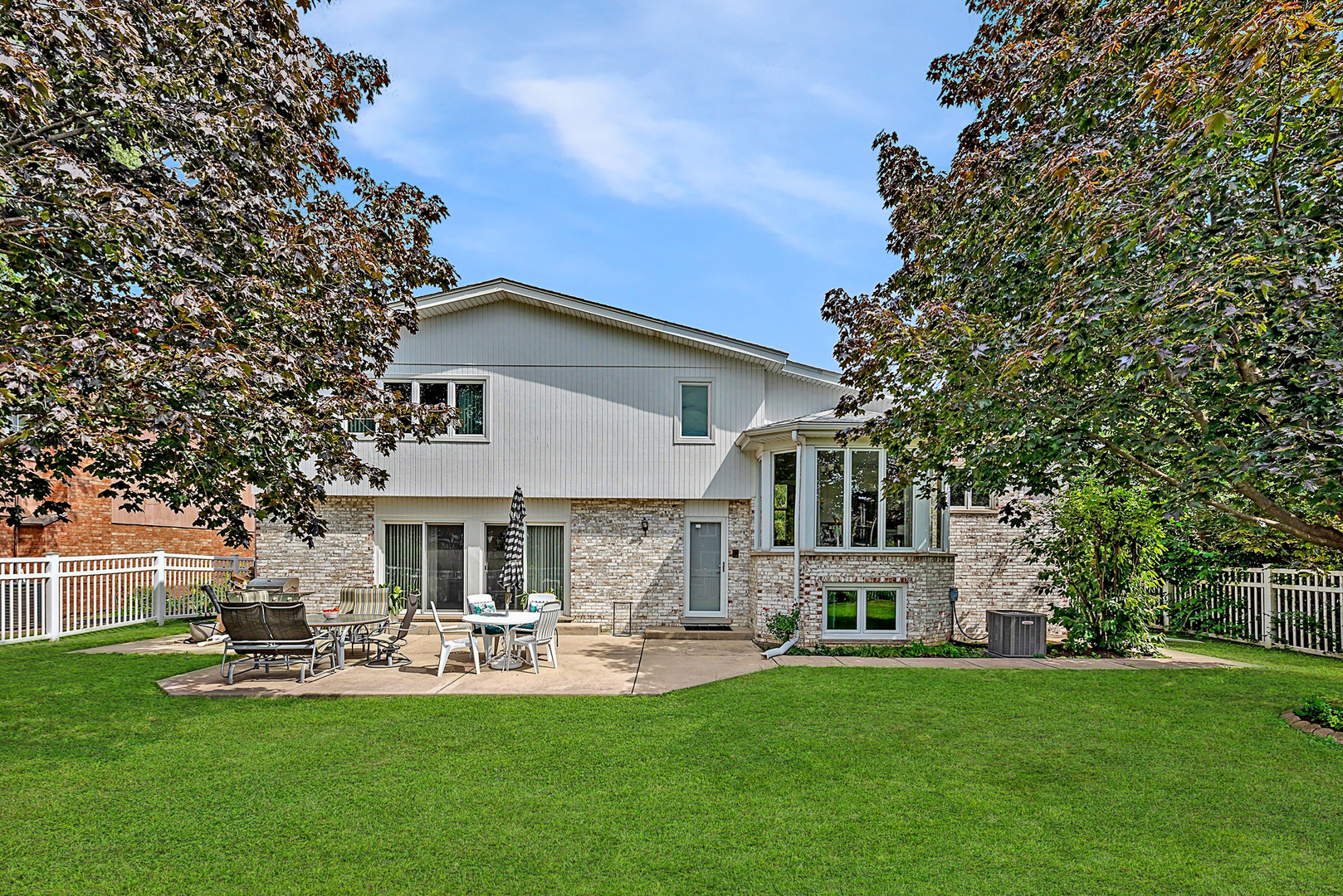 904 Pfingsten Road Glenview, IL 60025 - Photo 32 of 36