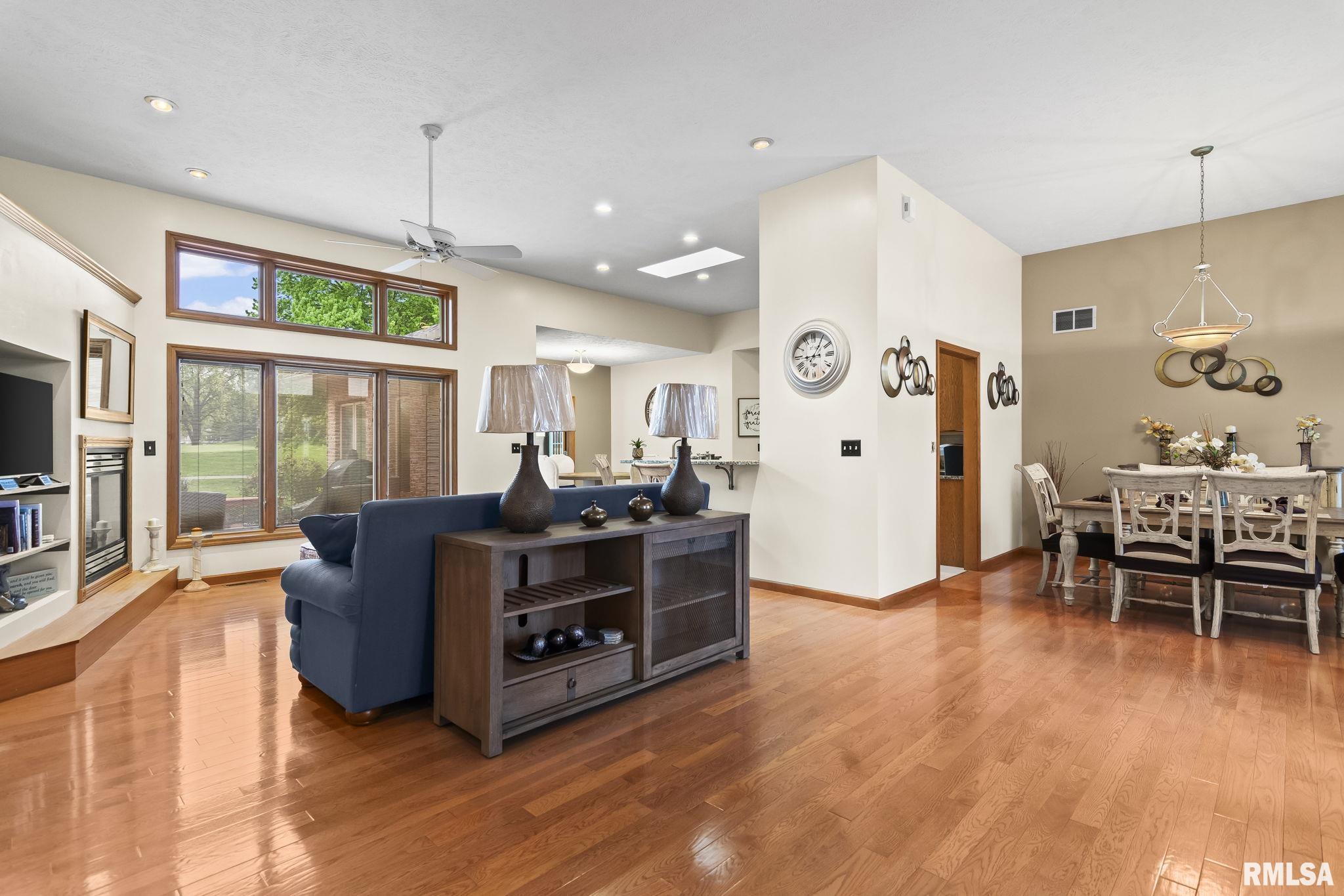 340 Sebring Road Sherman, IL 62707 - Photo 12 of 52 Gallery Image 12