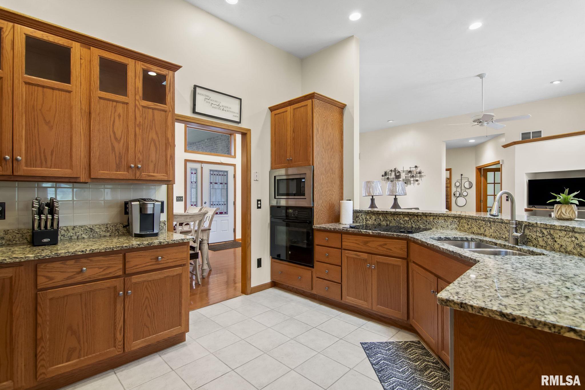 340 Sebring Road Sherman, IL 62707 - Photo 15 of 52 Gallery Image 15