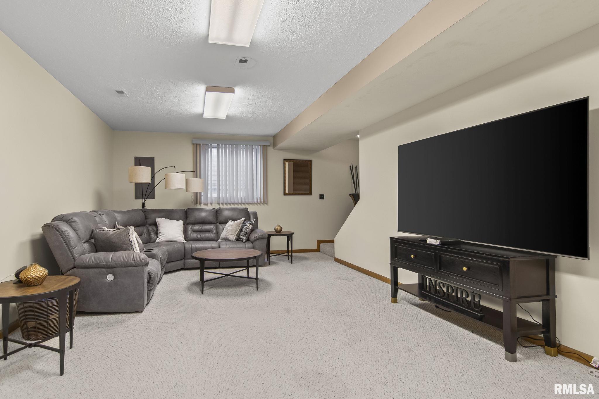 340 Sebring Road Sherman, IL 62707 - Photo 36 of 52 Gallery Image 36