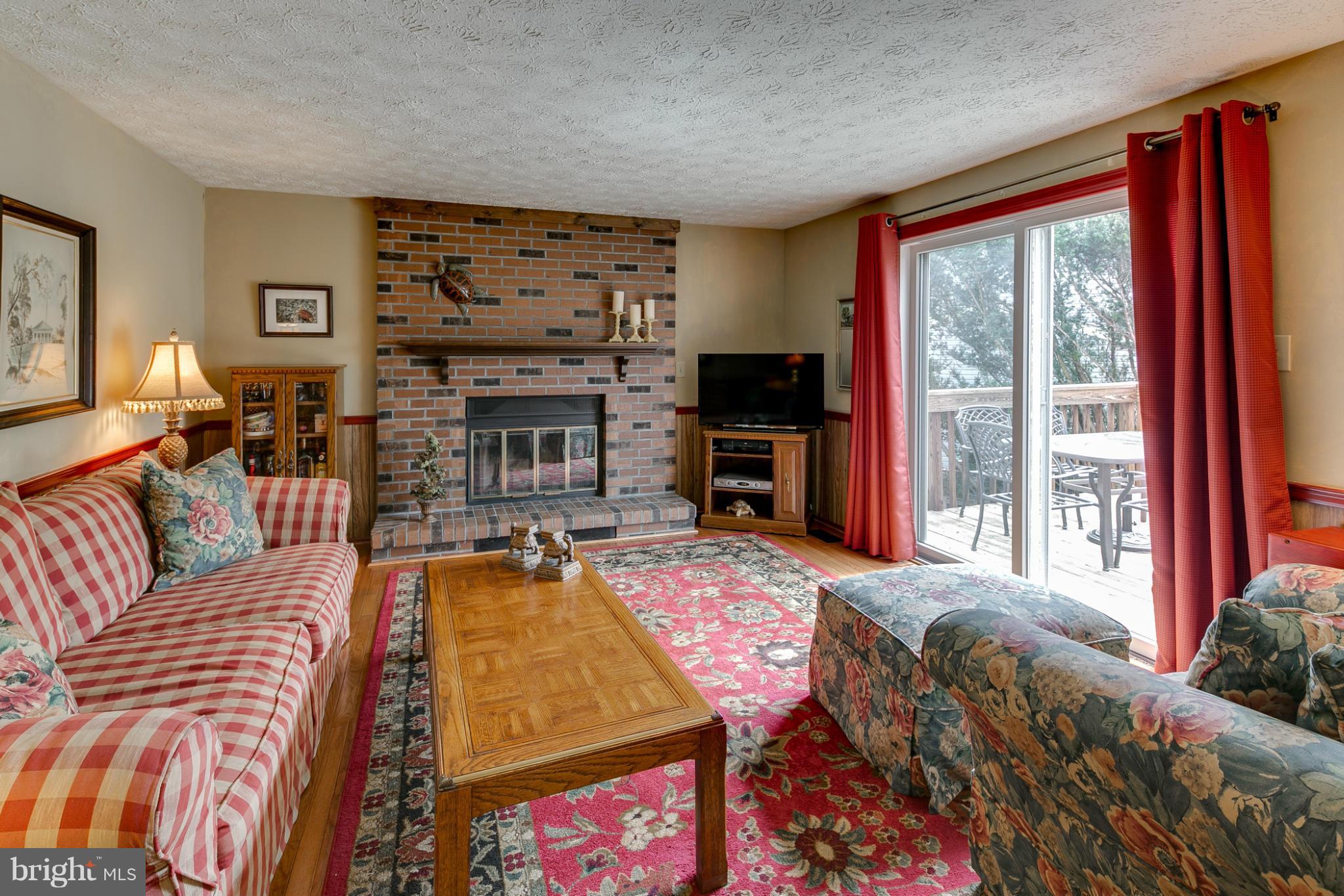 1461 Silo Way Silver Spring, MD 20905 - Photo 7 of 22 Family Room