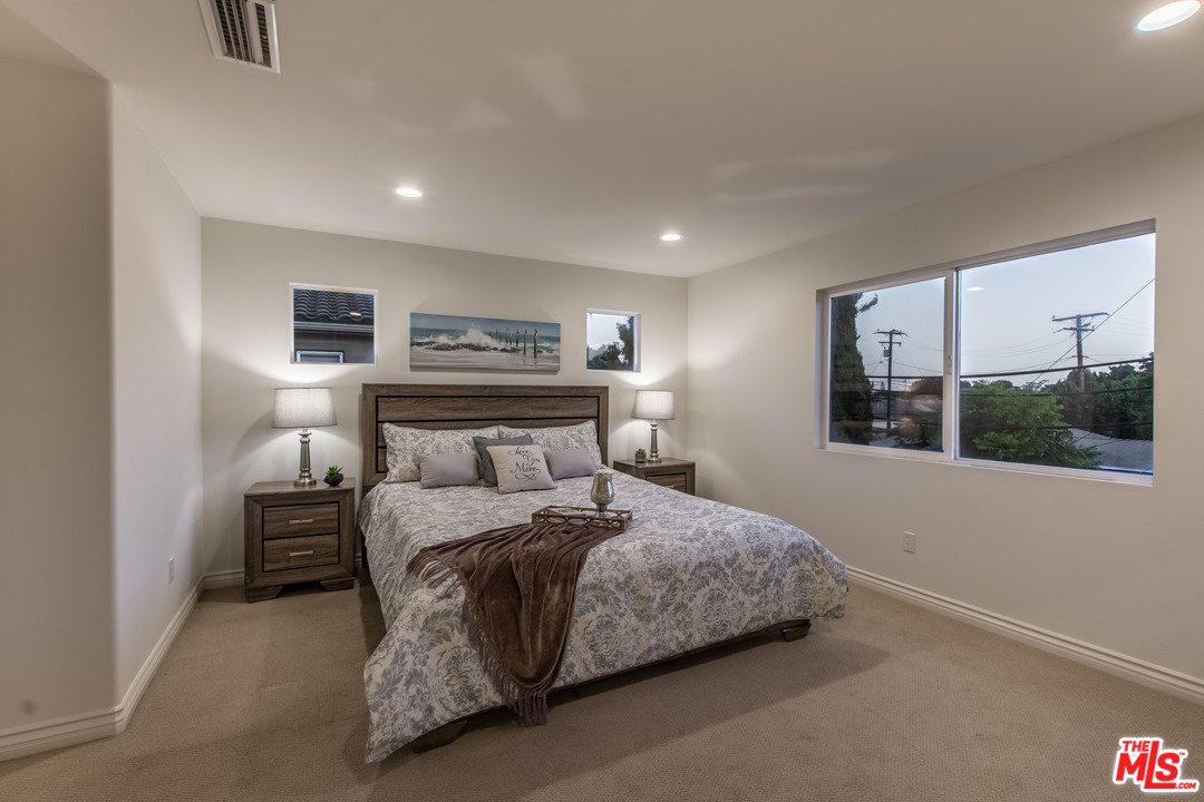 8352 Telegraph Road Downey, CA 90240 - Photo 19 of 41