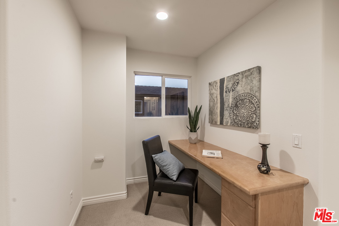 8352 Telegraph Road Downey, CA 90240 - Photo 29 of 41