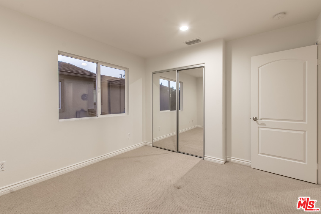 8352 Telegraph Road Downey, CA 90240 - Photo 34 of 41