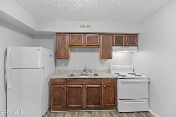 $1,025,000 | 1000 Hollywood Drive, Jackson, TN 38301