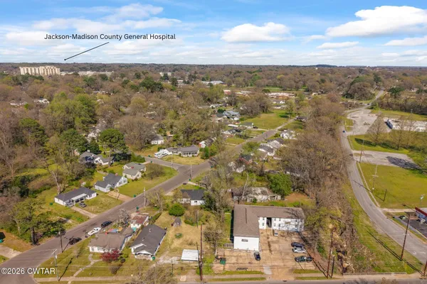 $1,025,000 | 1000 Hollywood Drive, Jackson, TN 38301