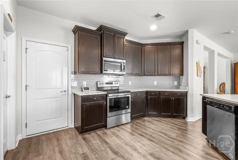 $389,900 | 238 Lake Pointe Drive, Savannah, GA 31407