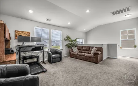 $389,900 | 238 Lake Pointe Drive, Savannah, GA 31407