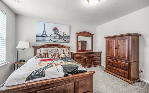 $389,900 | 238 Lake Pointe Drive, Savannah, GA 31407