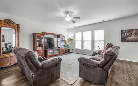 $389,900 | 238 Lake Pointe Drive, Savannah, GA 31407