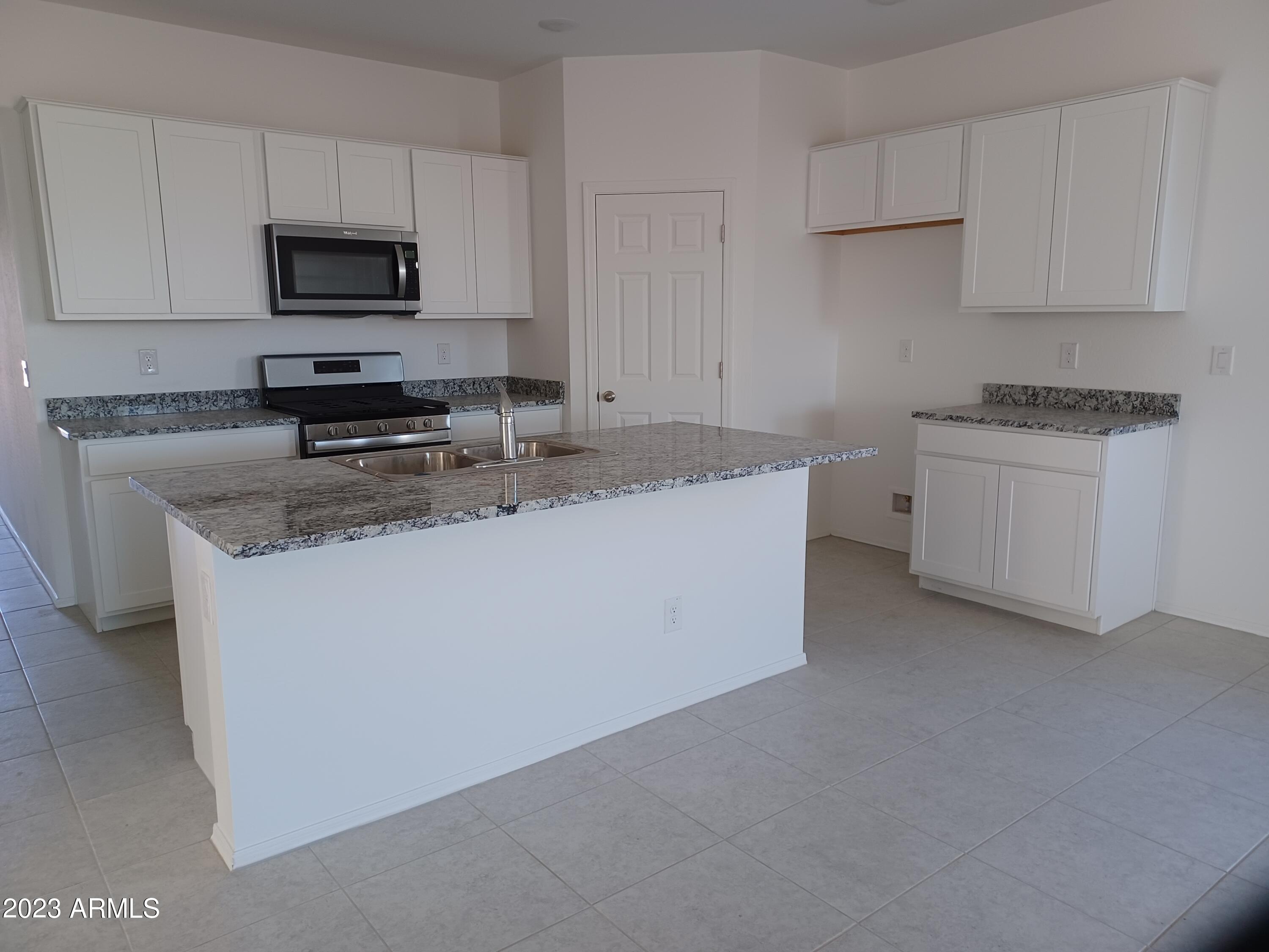 47489 West Cansados Road Maricopa, AZ 85139 - Photo 4 of 29 Lot 103 Kitchen