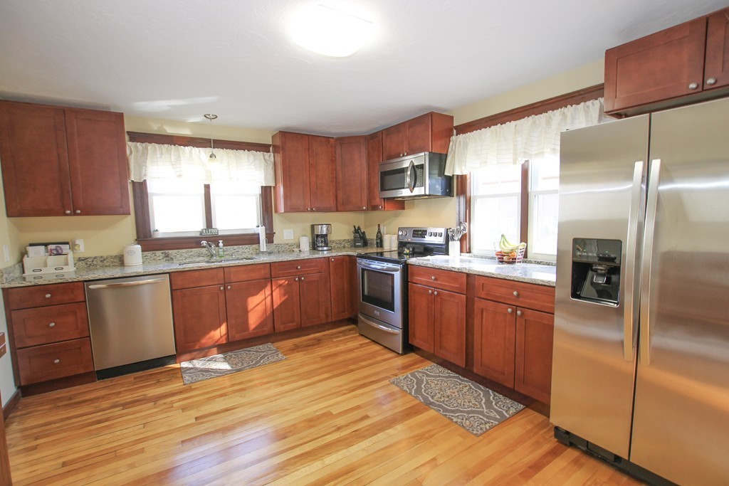 13 Clason Road Worcester, MA 01606 - Photo 5 of 18 Gallery Image 5