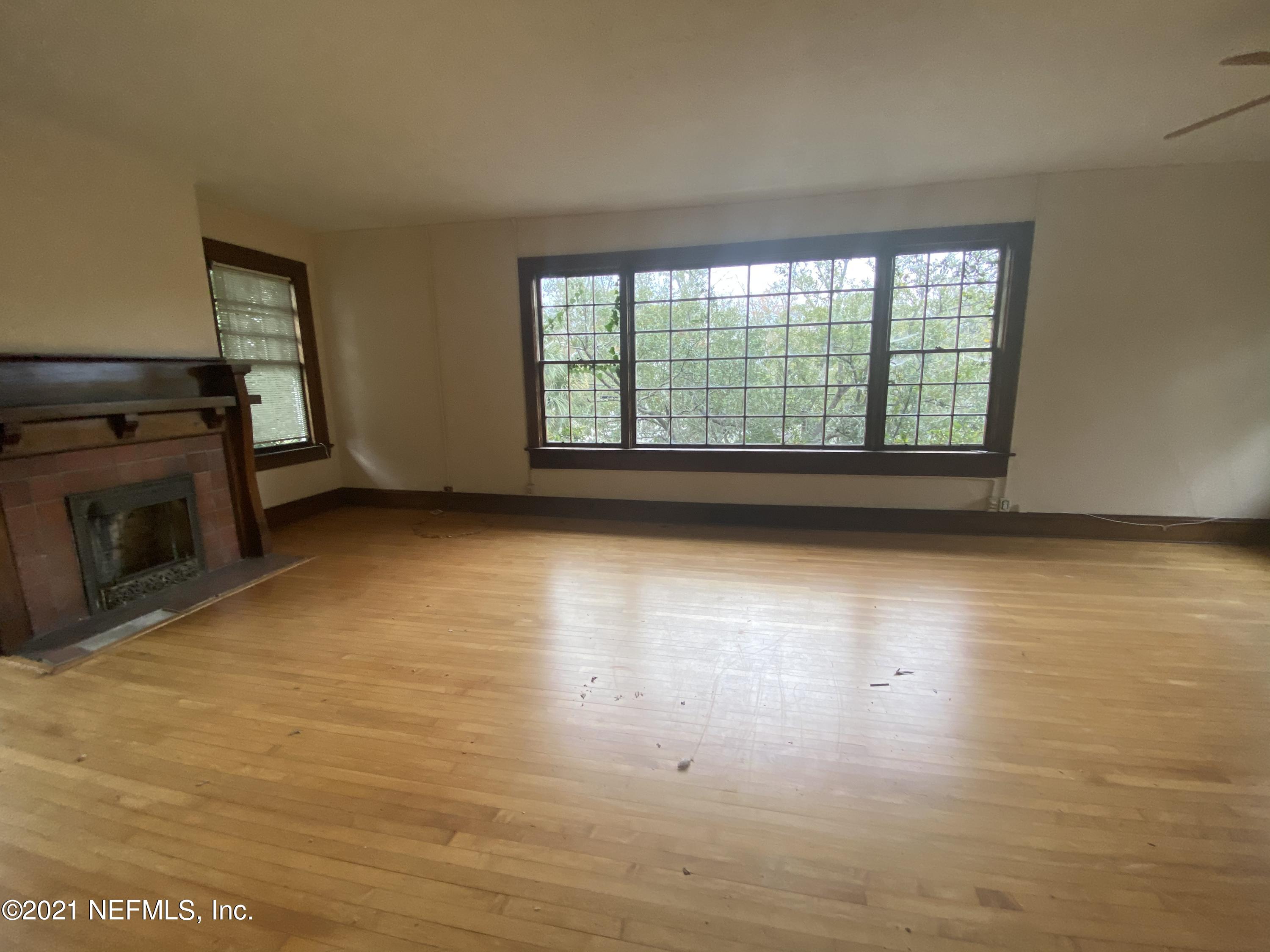 2254 Riverside Avenue Jacksonville, FL 32204 - Photo 6 of 19 BE9C1E8D-BD8D-499E-AA5D-0AC5F9E3BFFE