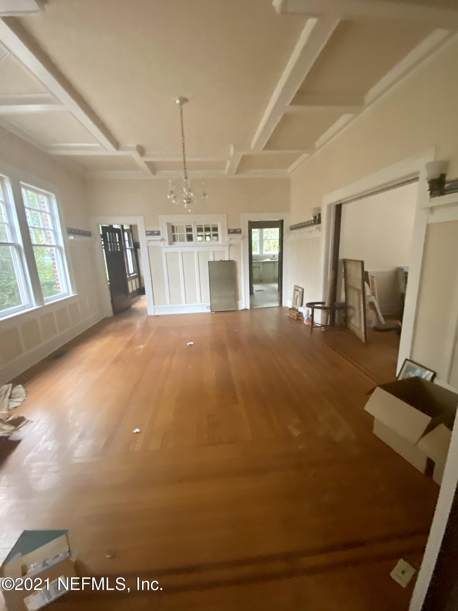 2254 Riverside Avenue Jacksonville, FL 32204 - Photo 10 of 19 9C322E39-E799-4BB3-85E0-9674FADDAF63