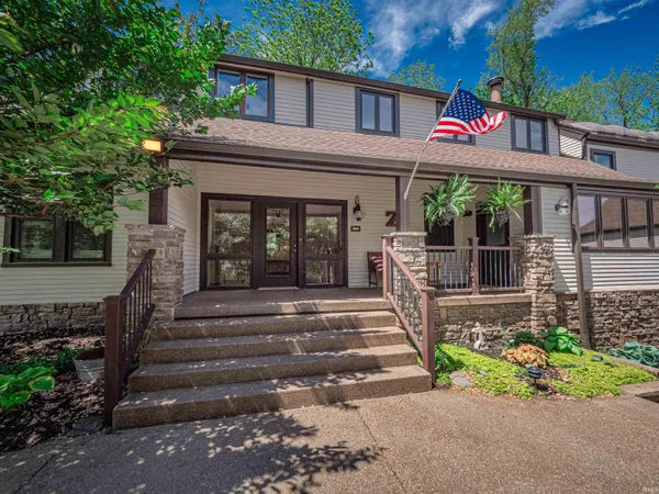 $715,000 | 535 South Boeke Road, Evansville, IN 47714