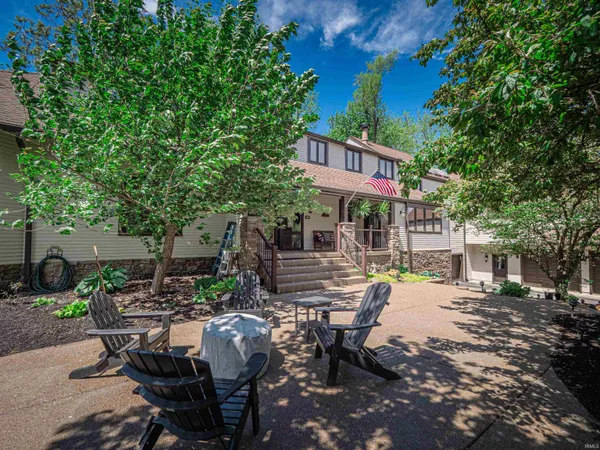 $715,000 | 535 South Boeke Road, Evansville, IN 47714
