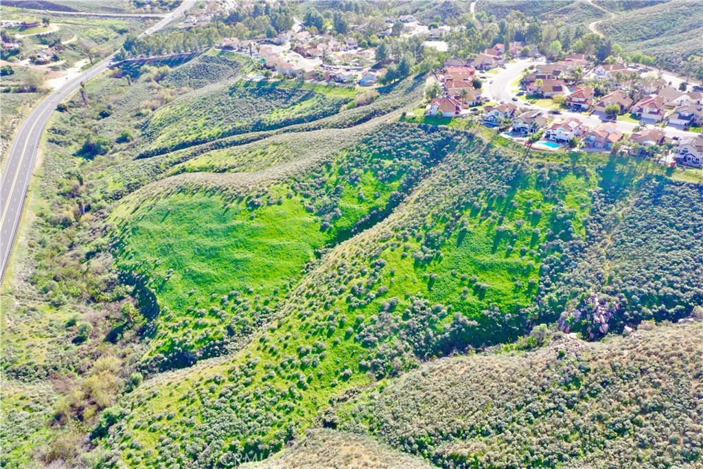 17401 La Sierra Avenue Riverside, CA 92503 - Photo 5 of 16 a picture of flowers