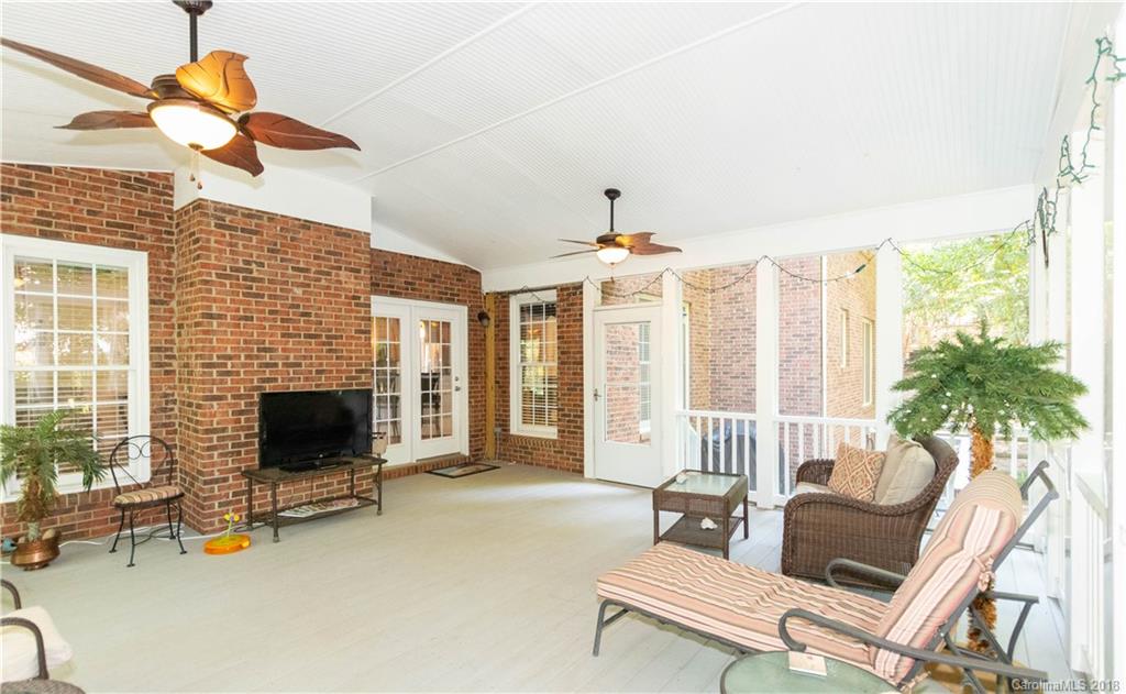 621 Andover Lane Tega Cay, SC 29708 - Photo 9 of 36 Gallery Image 9