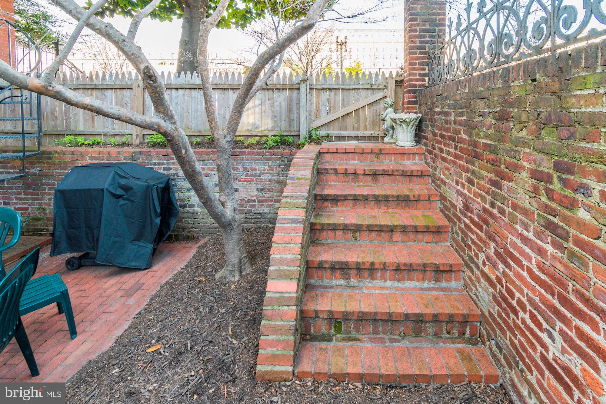 1 D Street Southeast Washington, DC 20003 - Photo 50 of 51