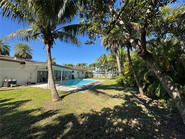 $7,500 | 13451 Southwest 74th Avenue, Unit 13451, Pinecrest, FL 33156