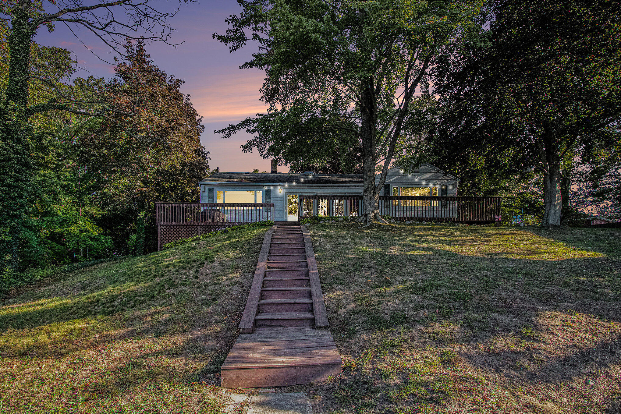 31273 County Line Road Dowagiac, MI 49047 - Photo 2 of 36 hidden-025_img_7736_twilight_546