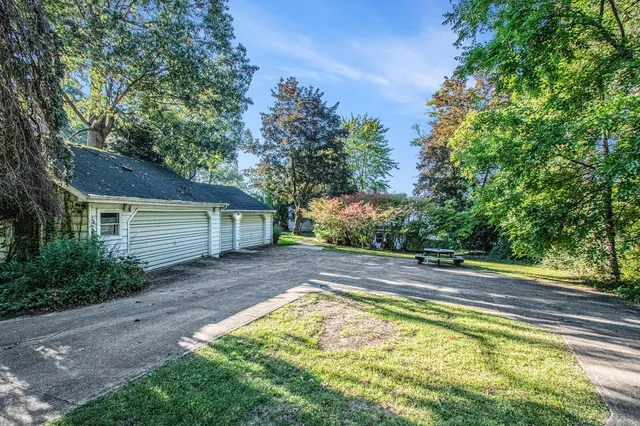 $1,349,000 | 31273 County Line Road, Dowagiac, MI 49047