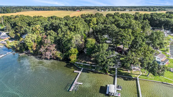 $1,299,000 | 31273 County Line Road, Dowagiac, MI 49047