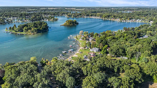 $1,349,000 | 31273 County Line Road, Dowagiac, MI 49047