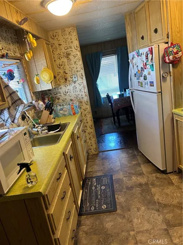 a view of utility room