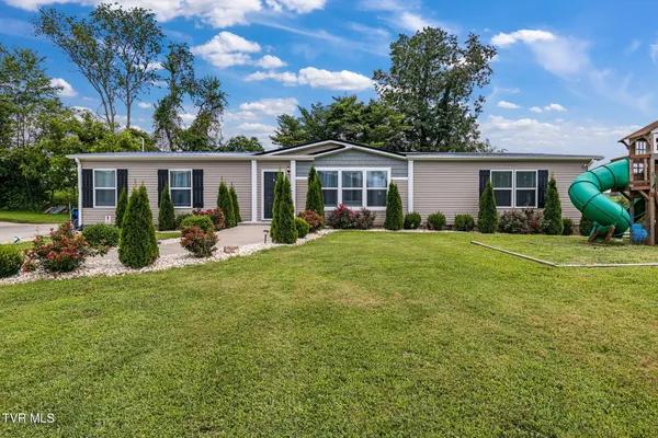 $230,000 | 385 Roaming Drive, Chuckey, TN 37641