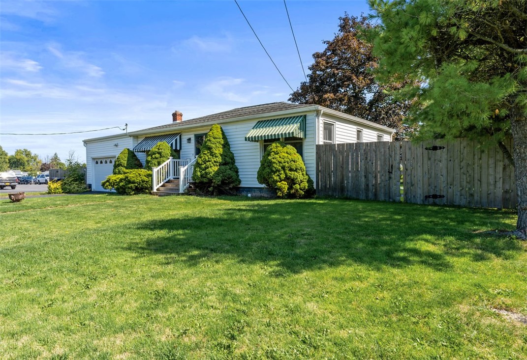 111 Bridge Street Seneca Falls, NY 13148 - Photo 2 of 34