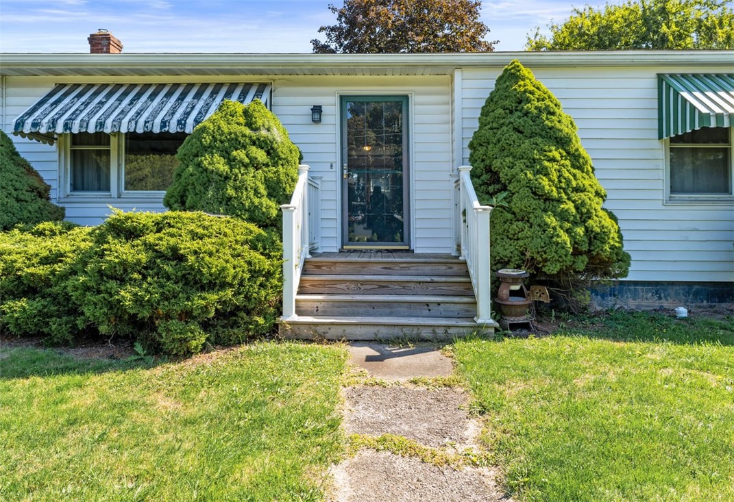 111 Bridge Street Seneca Falls, NY 13148 - Photo 4 of 34