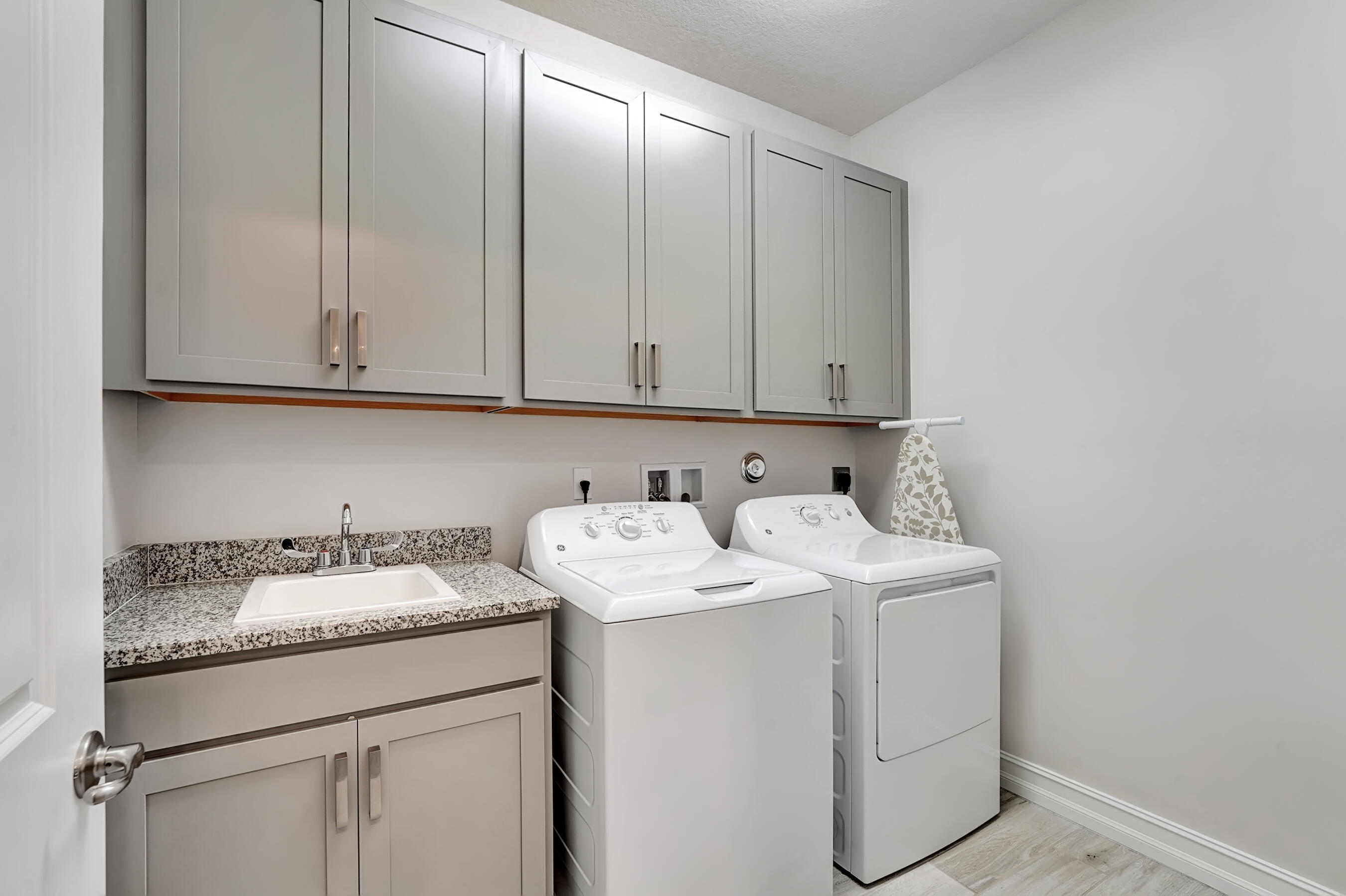 10186 Akenside Drive Boca Raton, FL 33428 - Photo 27 of 40 DSC08474
