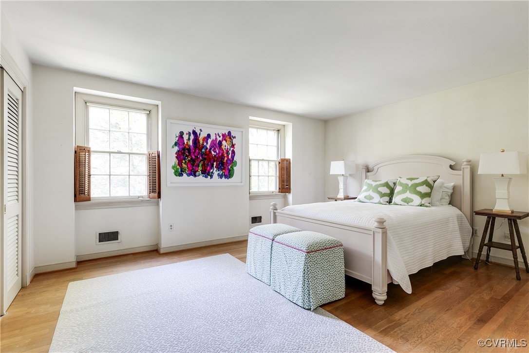 201 Wood Road Henrico, VA 23229 - Photo 27 of 40 a bedroom with a large bed and a window