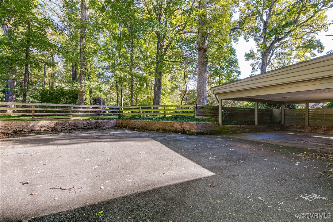 201 Wood Road Henrico, VA 23229 - Photo 34 of 40 a view of backyard with green space