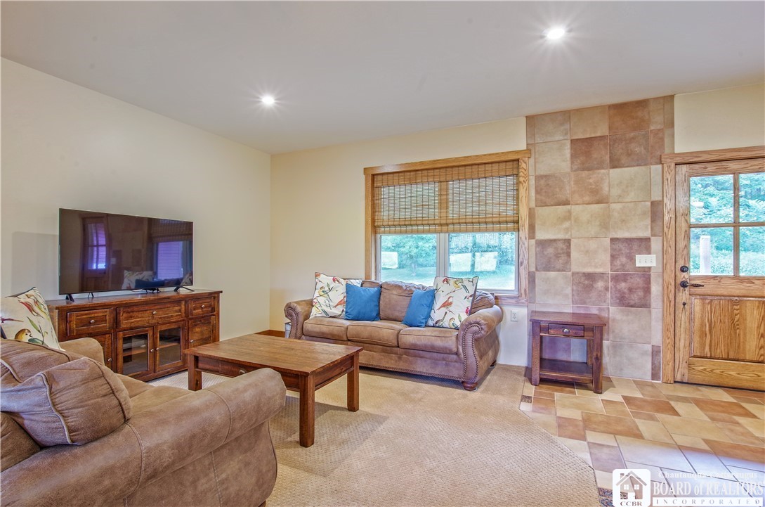 9717 Dye Road Villenova, NY 14062 - Photo 23 of 38