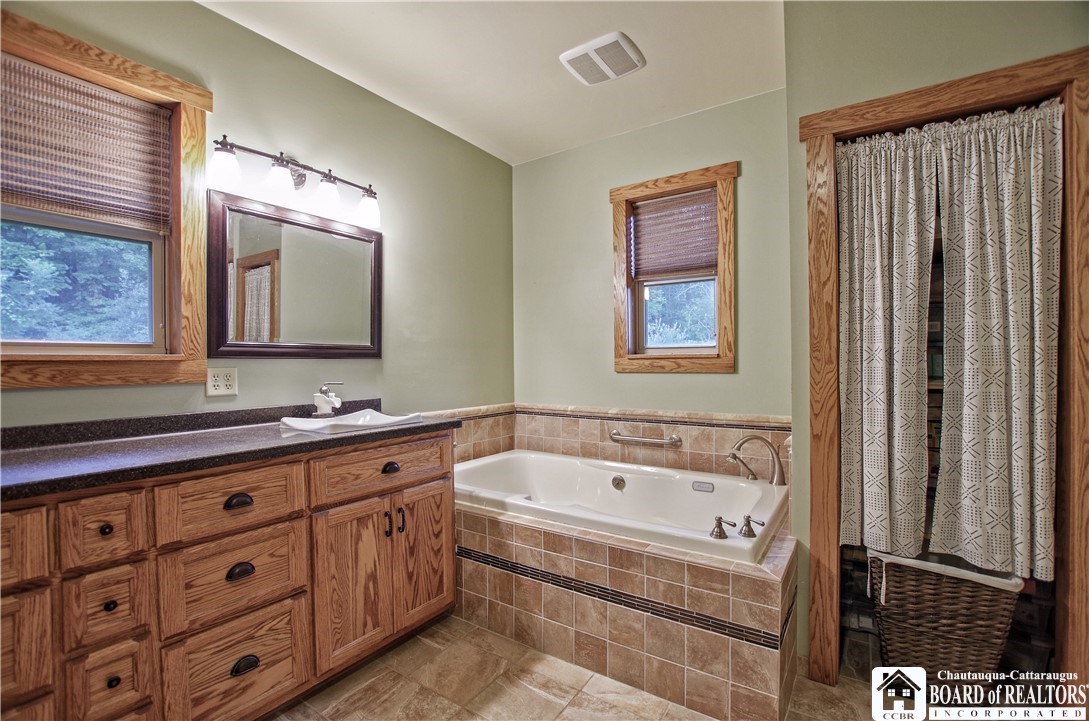 9717 Dye Road Villenova, NY 14062 - Photo 31 of 38