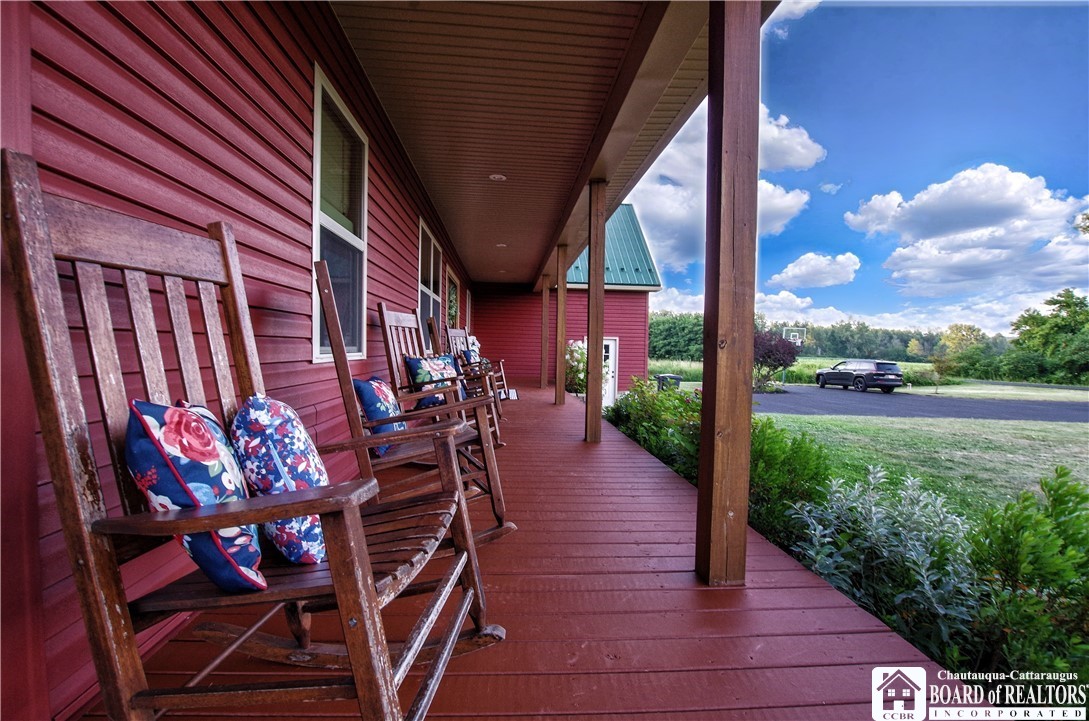 9717 Dye Road Villenova, NY 14062 - Photo 4 of 38