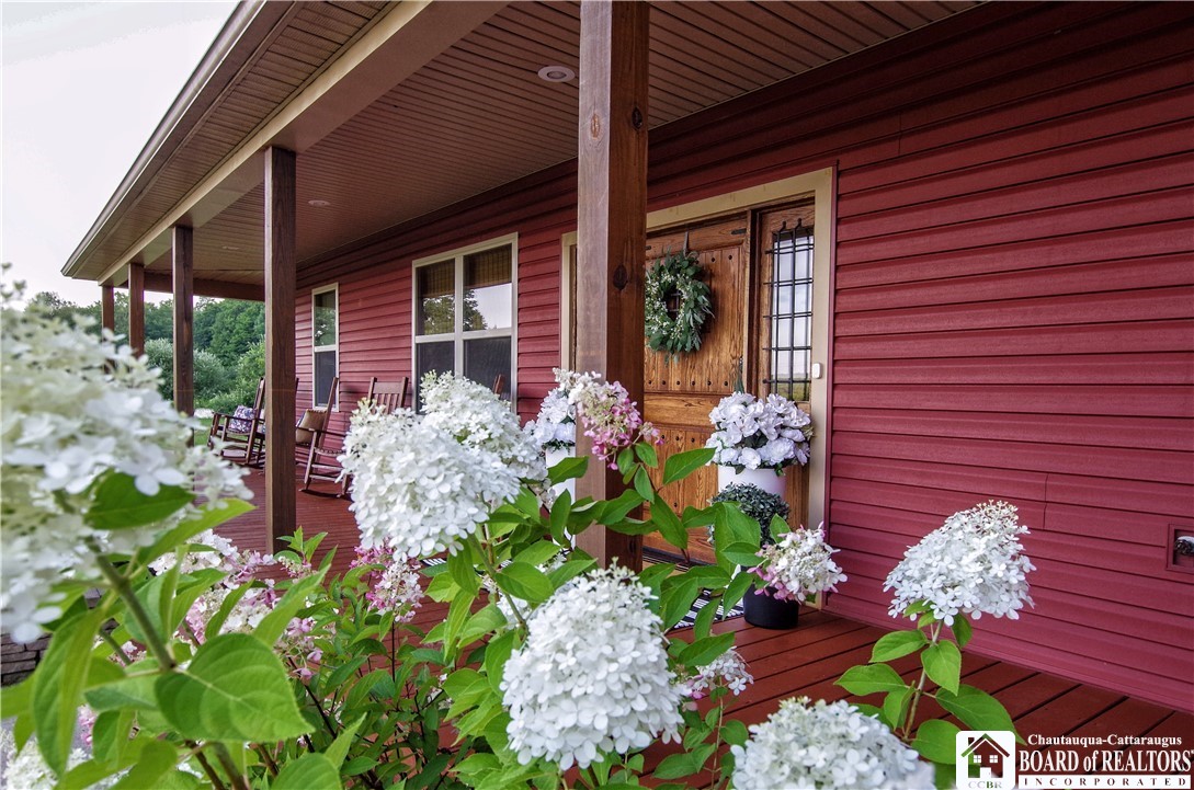 9717 Dye Road Villenova, NY 14062 - Photo 5 of 38