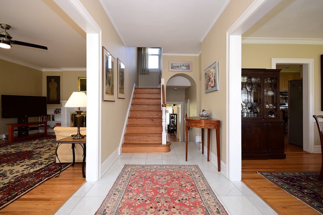 200 Gage Road Riverside, IL 60546 - Photo 2 of 25