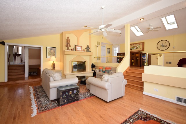 200 Gage Road Riverside, IL 60546 - Photo 11 of 25