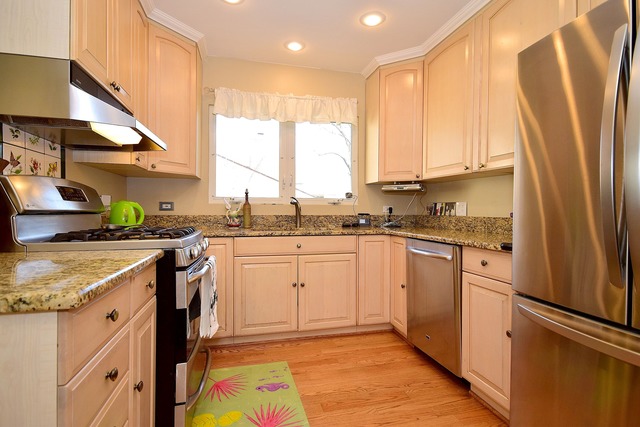 200 Gage Road Riverside, IL 60546 - Photo 7 of 25