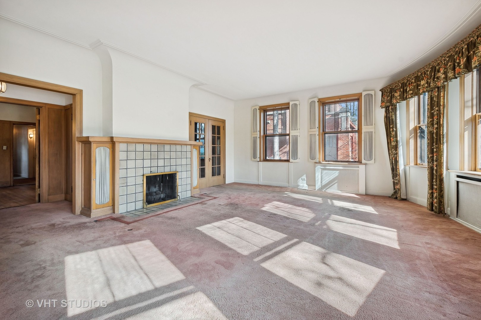 718 Ridge Avenue Evanston, IL 60202 - Photo 3 of 25 Gallery Image 3