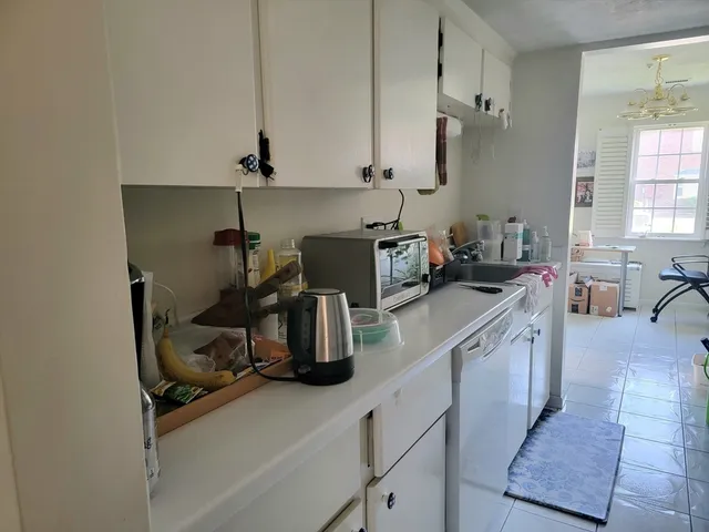 $1,300 | 16 Jessica Drive, Unit B, Stoughton, MA 02072