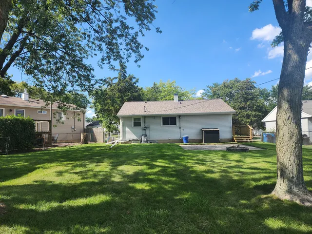 $315,000 | 367 East Lincoln Avenue, Glendale Heights, IL 60139